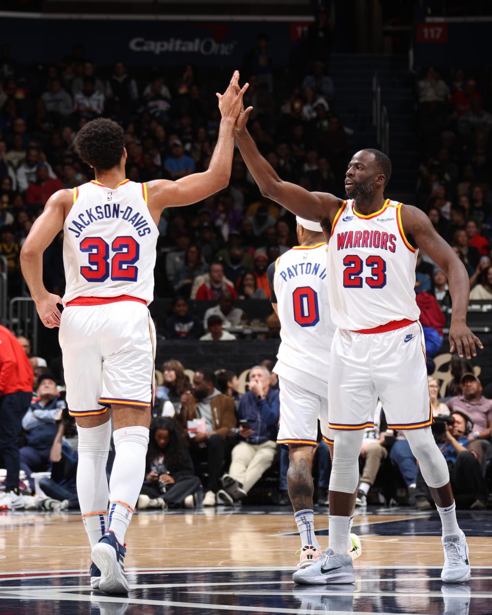 和偶尔的进 和偶尔的进